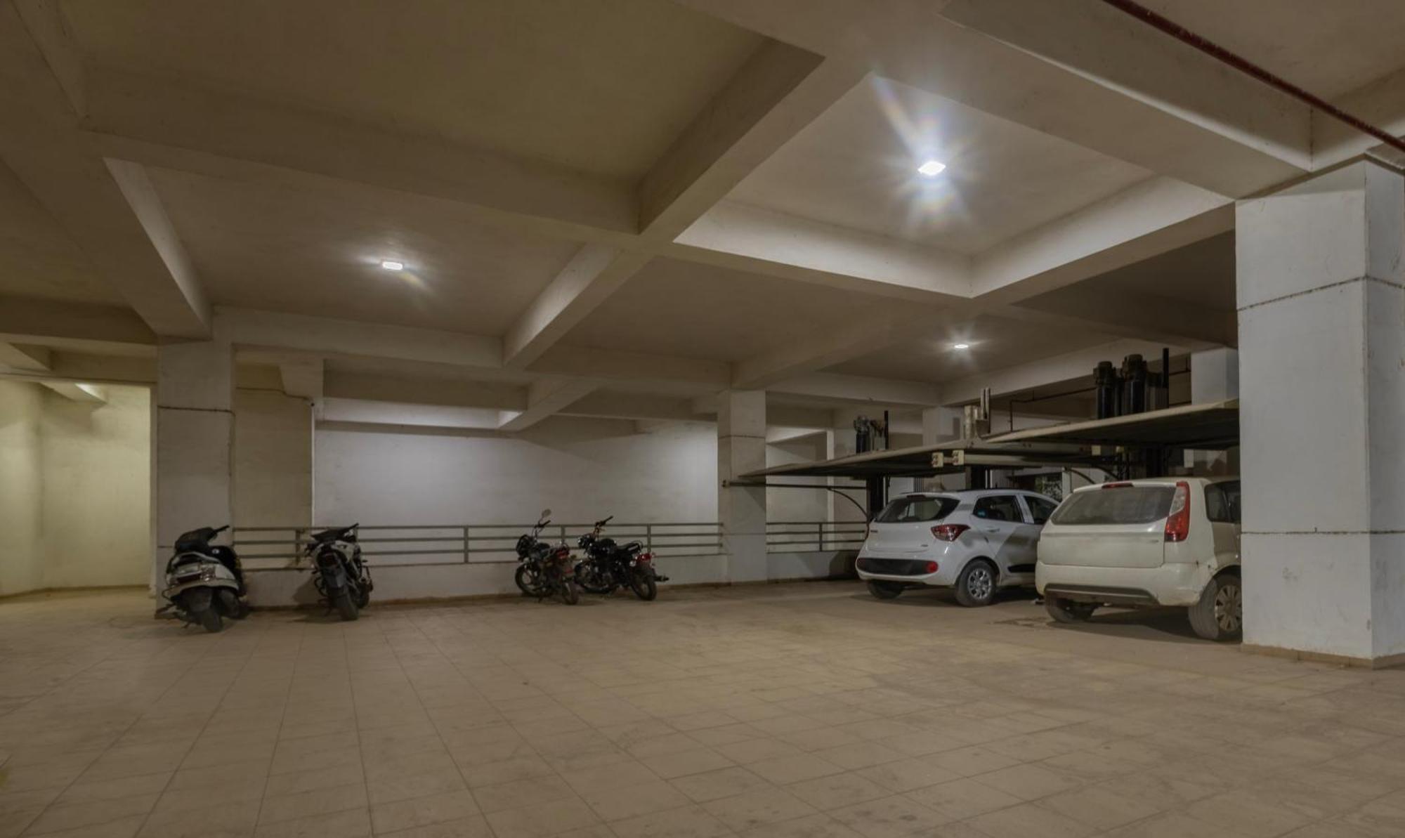 Treebo Eden Park, Ahmedabad Hotel Batwa ภายนอก รูปภาพ