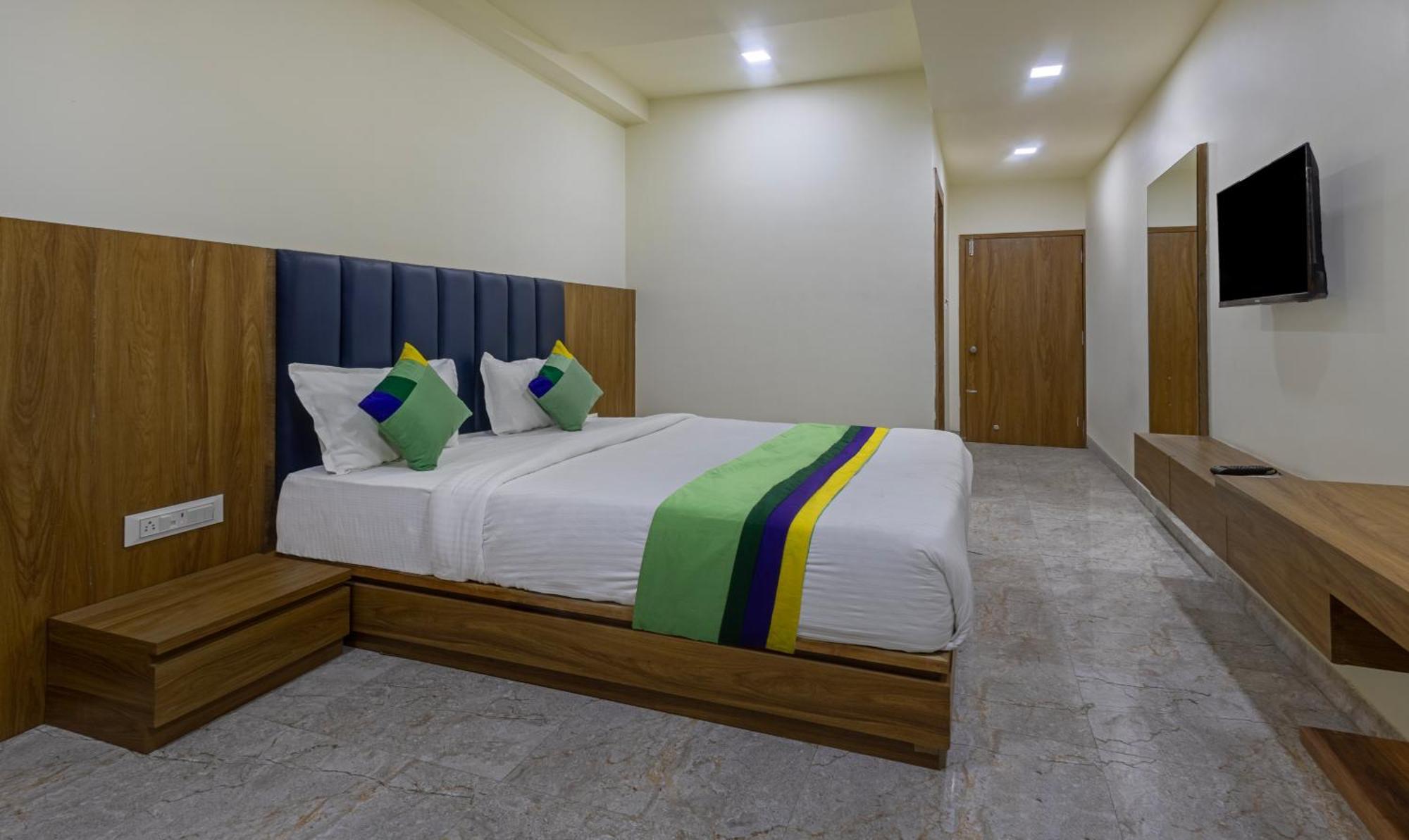 Treebo Eden Park, Ahmedabad Hotel Batwa ภายนอก รูปภาพ