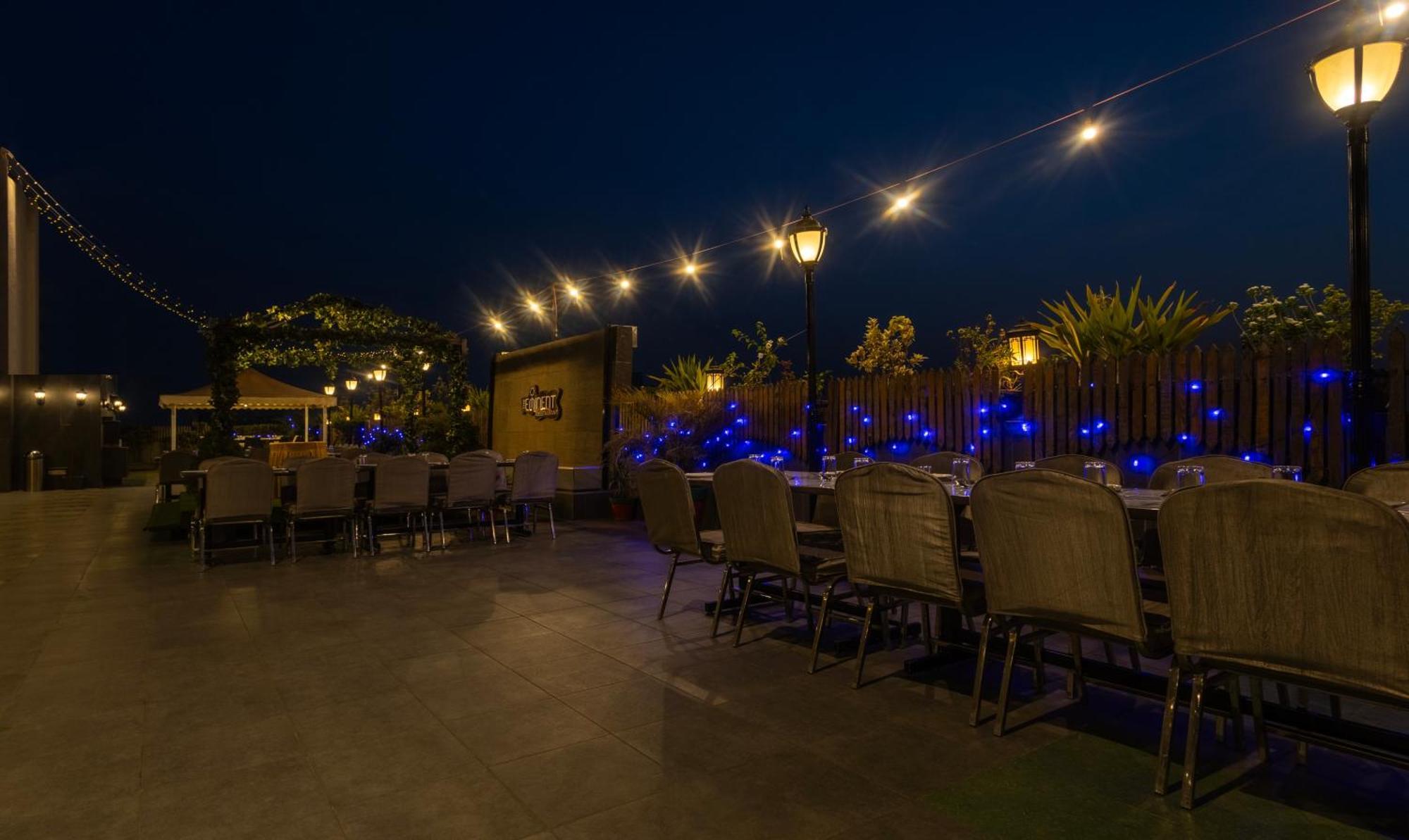 Treebo Eden Park, Ahmedabad Hotel Batwa ภายนอก รูปภาพ
